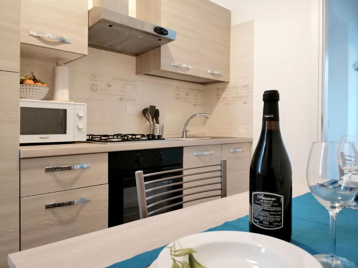 Appartamento Aida - Near The Center With Private Parking E Ac Como Bagian luar foto