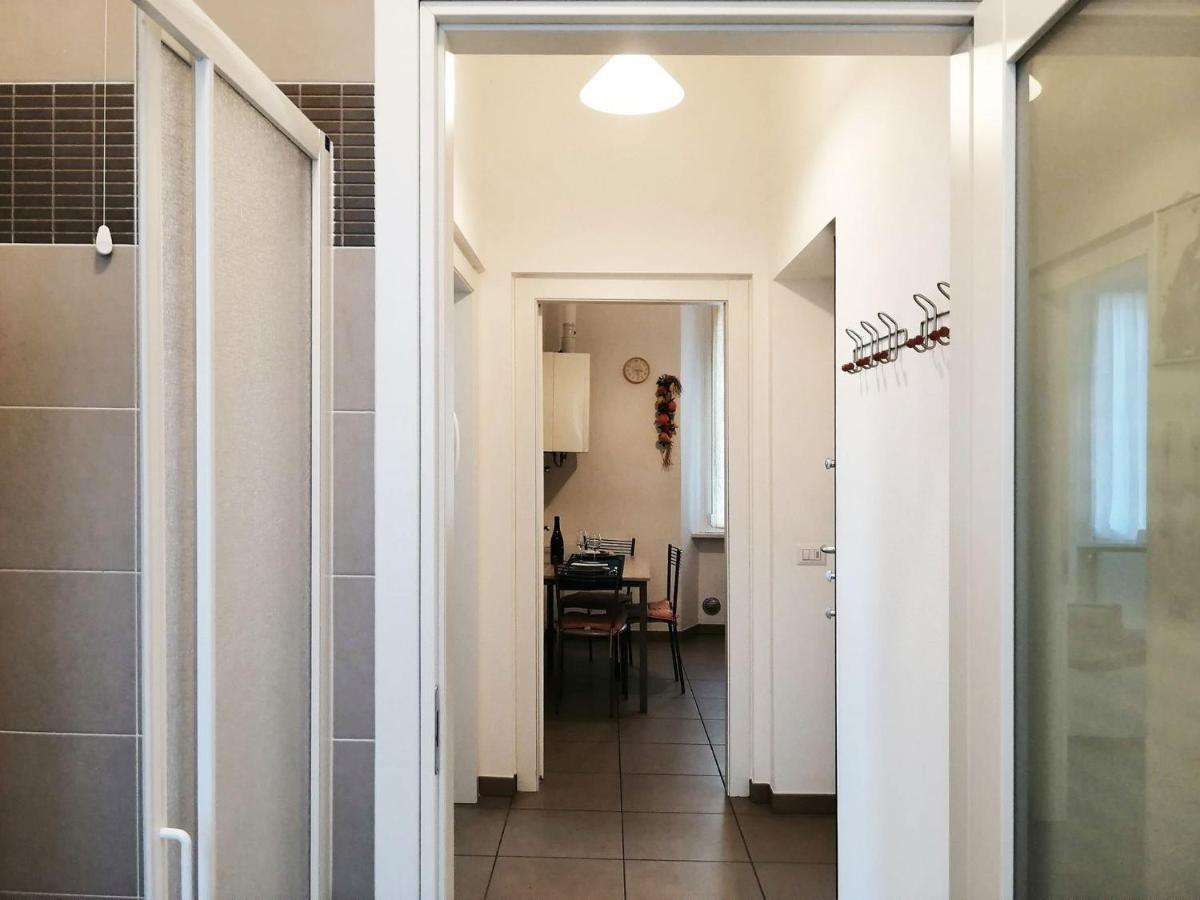 Appartamento Aida - Near The Center With Private Parking E Ac Como Bagian luar foto