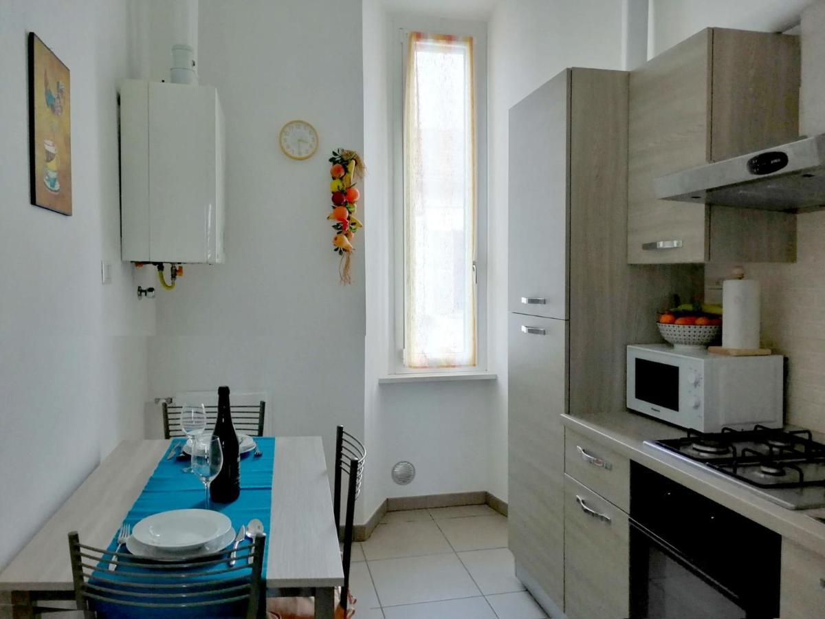Appartamento Aida - Near The Center With Private Parking E Ac Como Bagian luar foto